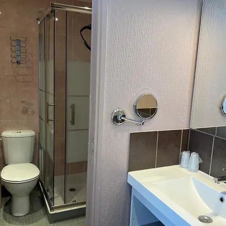 Hotel Logis Des Causses 3*