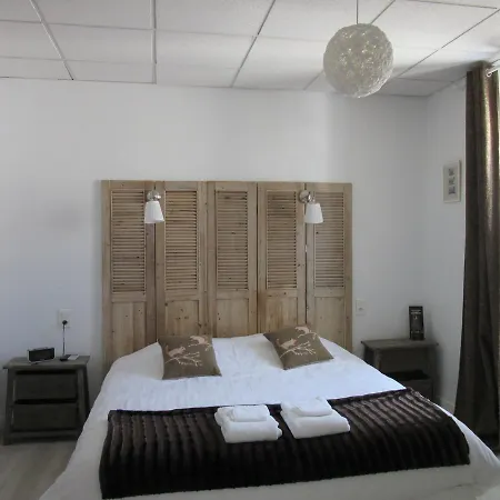 Logis Des Causses 3* Millau