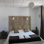 ホテル Logis Des Causses 3*