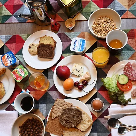 Logis Des Causses Hotel