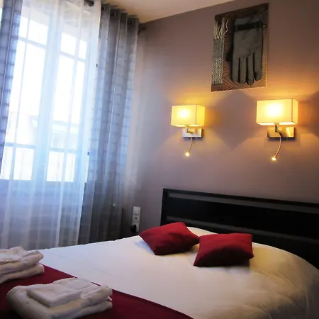 Logis Des Causses 3* מילאו