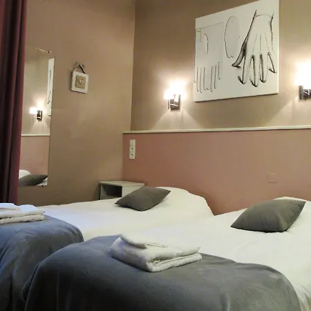 Logis Des Causses 3* מילאו