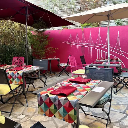 Logis Des Causses Hotel
