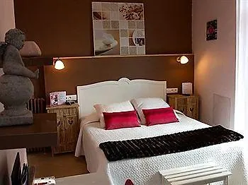 Hotel Logis Des Causses Millau