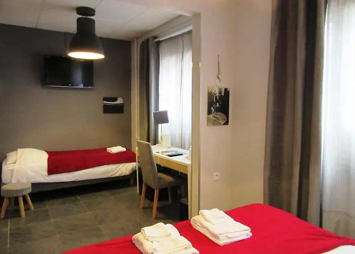 Logis Des Causses Hotel