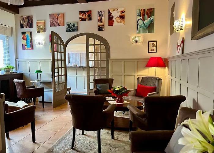 Logis Des Causses Hotel 3*